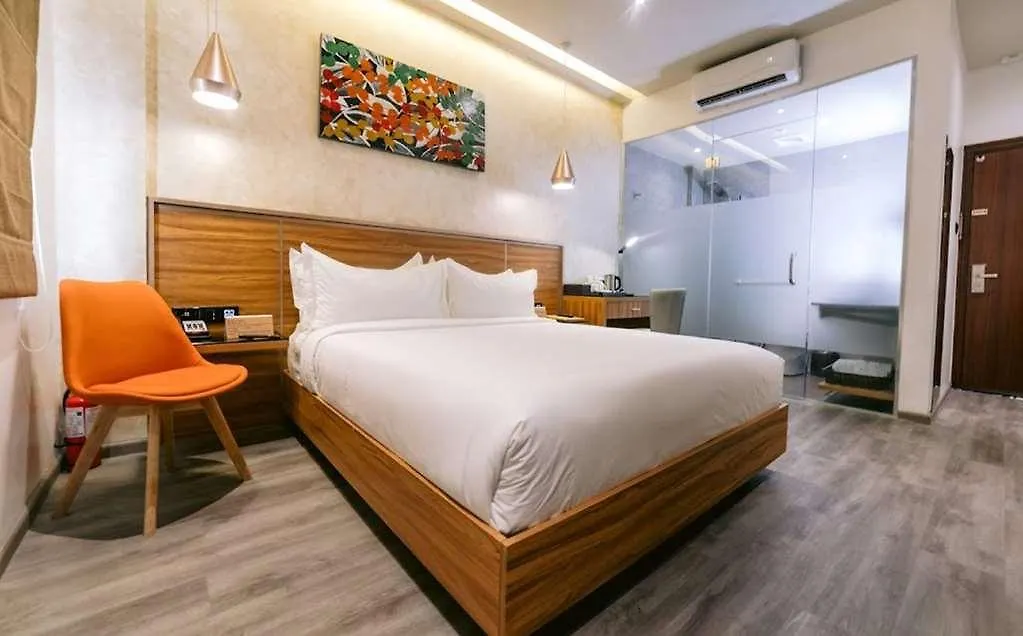 ****  Surestay Plus Hotel By Best Western Ac Luxe Angeles City Filipiny