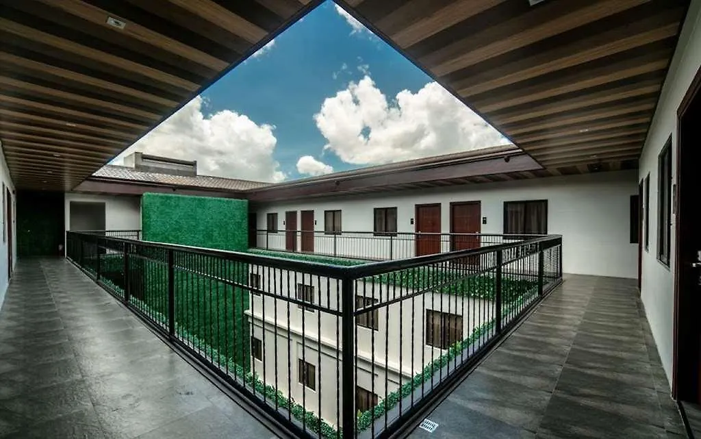 Surestay Plus Hotel By Best Western Ac Luxe Angeles City